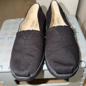 TOMS kid's Classic Black Loafers